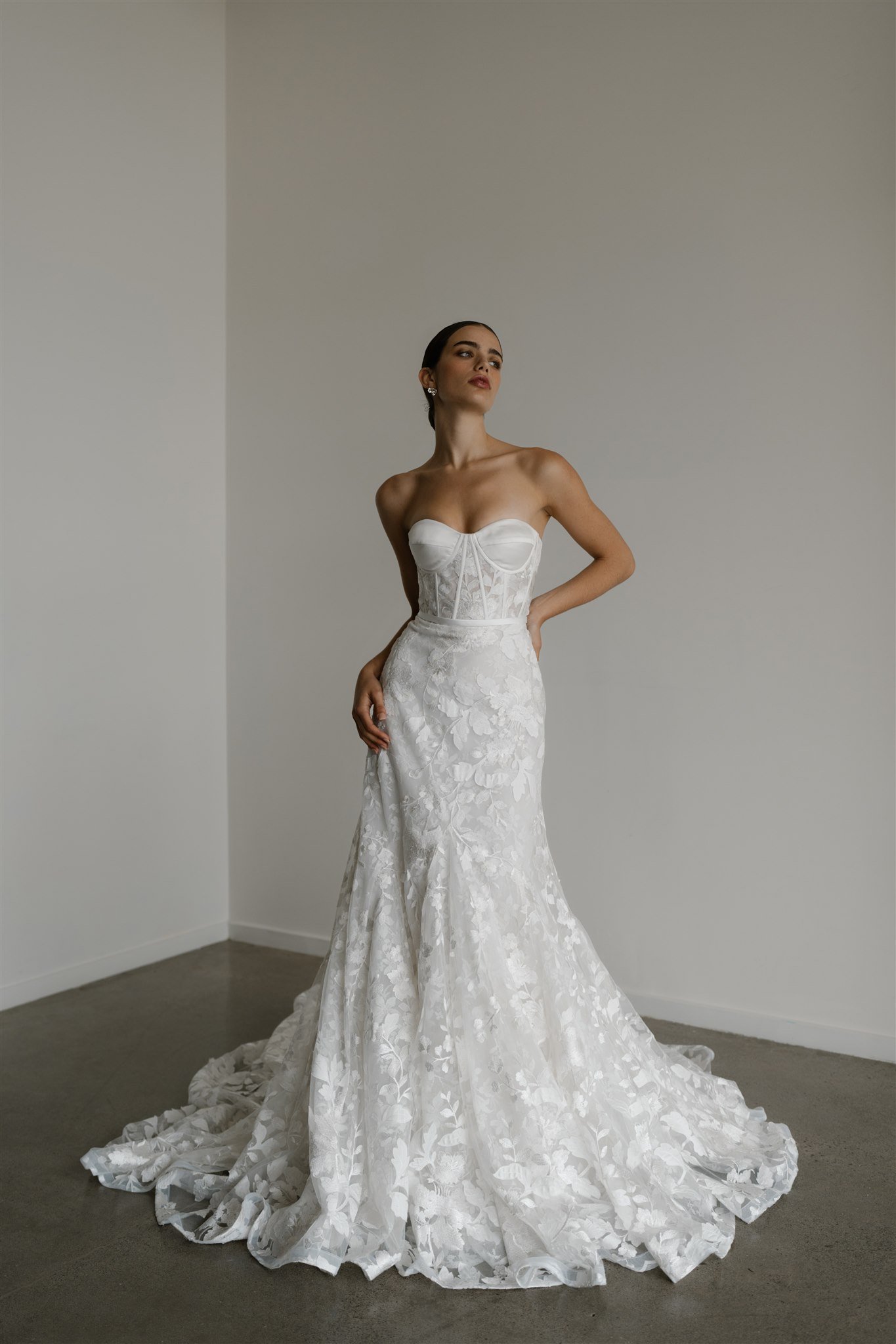Hera-Couture-Cadence-w-sleeves-128.jpg